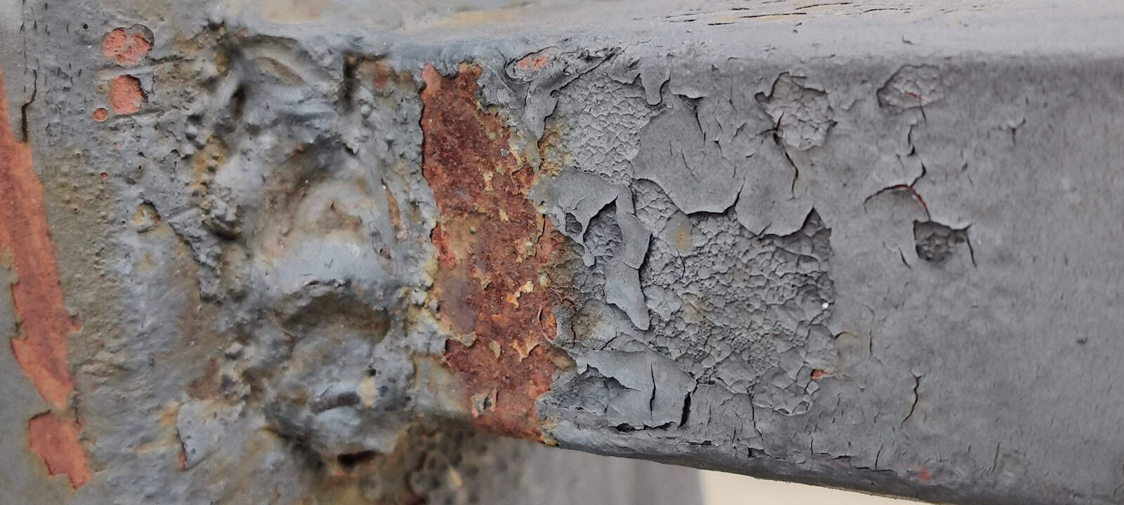 grey and brown concrete wall